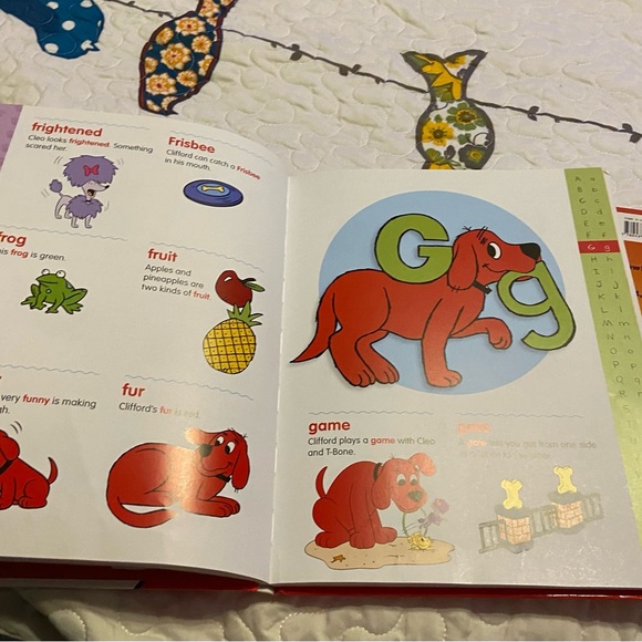 Clifford The Big Red Dog  bundle of 2 Children’s books - Picture 7 of 9